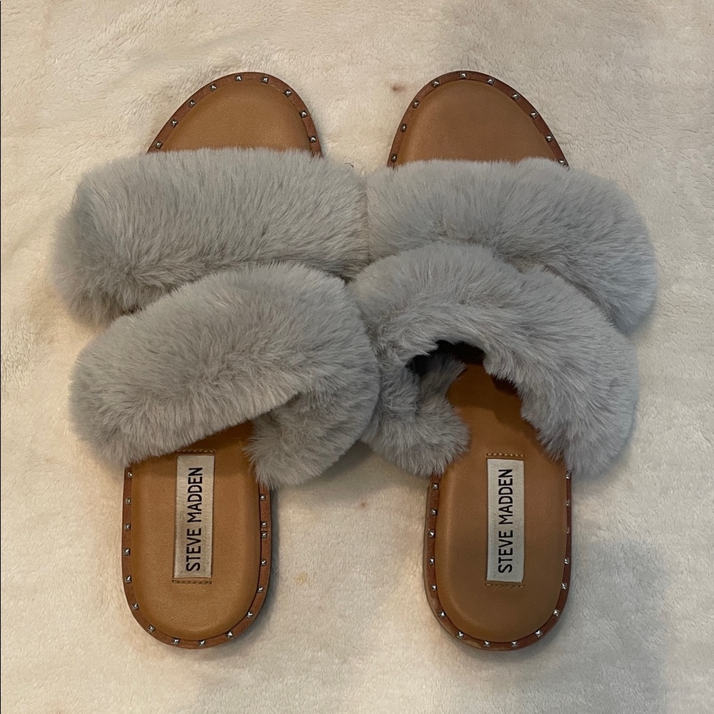 STEVE MADDEN Gray Faux Fur Slippers Size 7.5